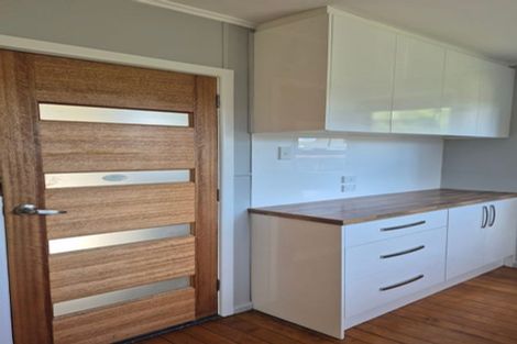 Photo of property in 10 Heather Place, Mairehau, Christchurch, 8052