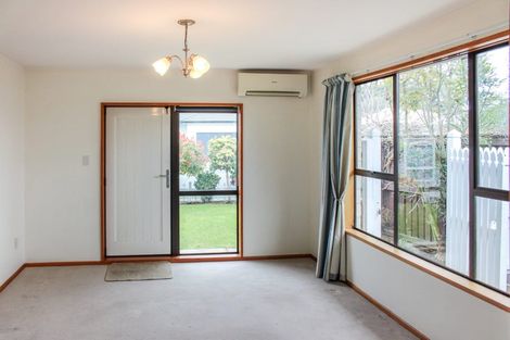Photo of property in 57 Waratah Street, Avondale, Christchurch, 8061