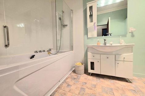 Photo of property in 4a Test Street, South Hill, Oamaru, 9400