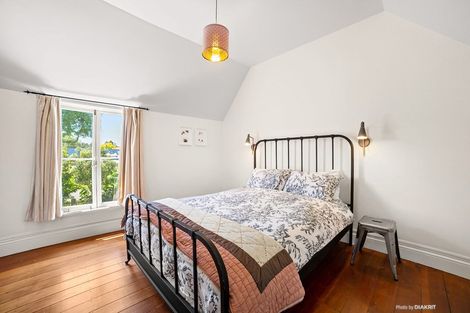 Photo of property in 16 Jellicoe Street, Greytown, 5712