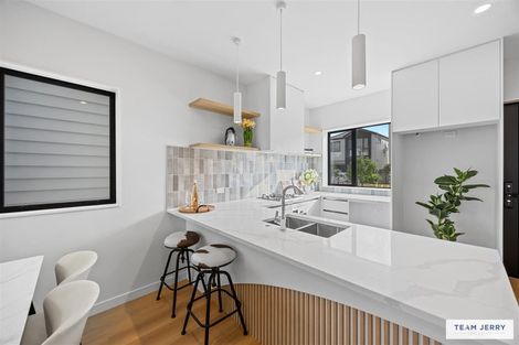 Photo of property in 37a Crestview Rise, Papakura, 2110
