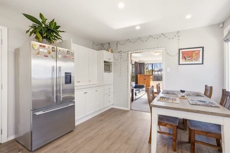 Photo of property in 94 Prestons Road, Redwood, Christchurch, 8051