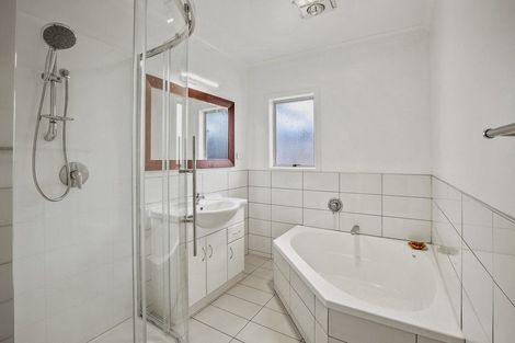 Photo of property in 156 Ngamotu Road, Spotswood, New Plymouth, 4310