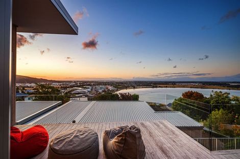Photo of property in 24 Marama Crescent, Mount Pleasant, Christchurch, 8081