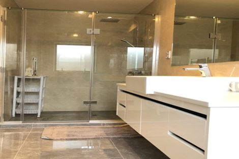 Photo of property in 30 Drumbuoy Drive, Flat Bush, Auckland, 2019