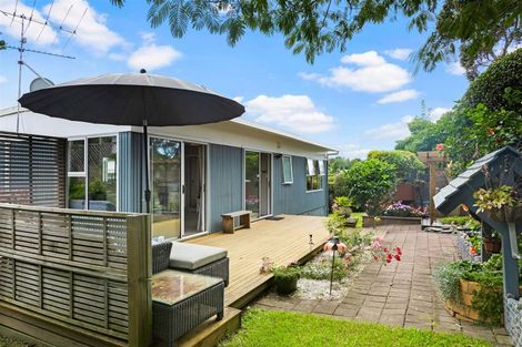 Photo of property in 1/33 Halberg Street, Glenfield, Auckland, 0629