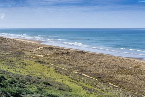 Photo of property in 201 Te Maire Road, Te Kopuru, 0371