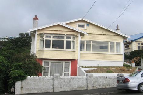 Photo of property in 48 Tanera Crescent, Brooklyn, Wellington, 6021