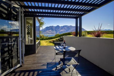 Photo of property in 11 Carlin Creek Drive, Drift Bay, Queenstown, 9371