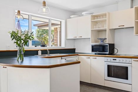 Photo of property in 42 Grimseys Road, Redwood, Christchurch, 8051