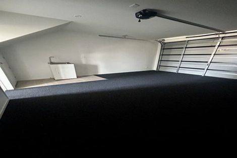 Photo of property in 15 Tiraumea Drive, Pakuranga, Auckland, 2010
