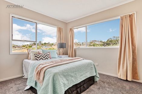 Photo of property in 28 Reynella Drive, Massey, Auckland, 0614