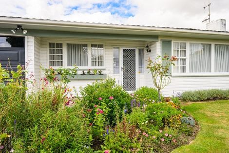 Photo of property in 4 Cremorne Avenue, Hokowhitu, Palmerston North, 4410