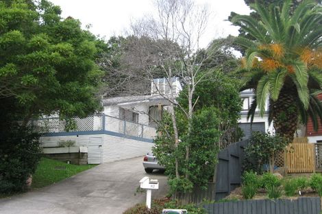 Photo of property in 82 Daffodil Street, Titirangi, Auckland, 0604
