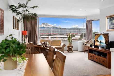 Photo of property in 310/332 Maunganui Road, Mount Maunganui, 3116