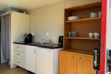 Photo of property in 22 Vina Place, Massey, Auckland, 0614