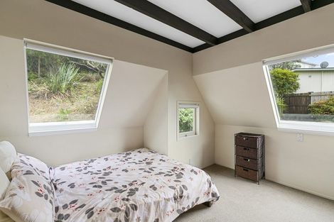 Photo of property in 9 Goddard Grove, Churton Park, Wellington, 6037