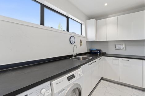 Photo of property in 63 Infinity Drive, Wanaka, 9305