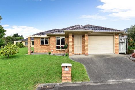 Photo of property in 23 Sovereign Isle Lane, Rototuna, Hamilton, 3210