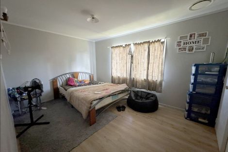 Photo of property in 2/7 Constance Place, Clover Park, Auckland, 2019