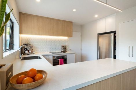 Photo of property in 23b Thorburn Avenue, Red Beach, 0932