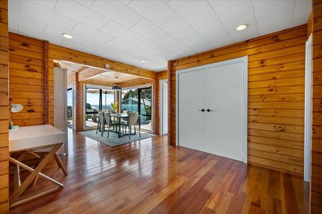Photo of property in 3 Edwin Mitchelson Road, Muriwai, Waimauku, 0881