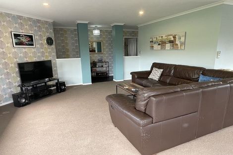 Photo of property in 30 Kestrel Avenue, Welcome Bay, Tauranga, 3112