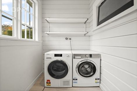 Photo of property in 10 Alison Crescent, Belleknowes, Dunedin, 9011