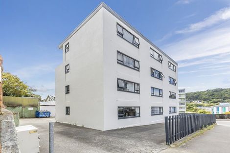 Photo of property in 52u3 Russell Terrace, Berhampore, Wellington, 6023