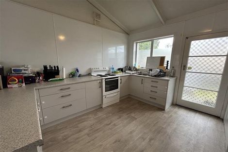 Photo of property in 13 Cameron Road, Hamilton East, Hamilton, 3216
