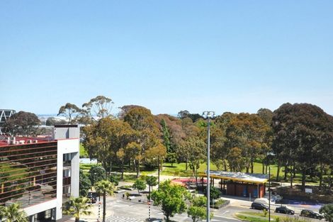 Photo of property in 602/17 Osterley Way, Manukau, Auckland, 2104