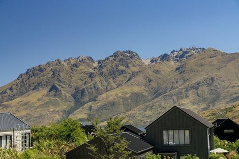 Photo of property in 19 Hackett Road, Jacks Point, Queenstown, 9371