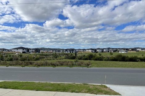 Photo of property in 30 Drumconnell Drive, Flat Bush, Auckland, 2019
