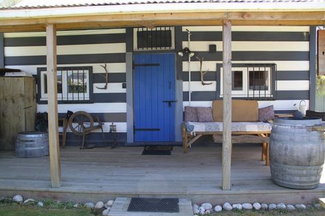 Photo of property in 19 Orawia Road, Tuatapere, 9620