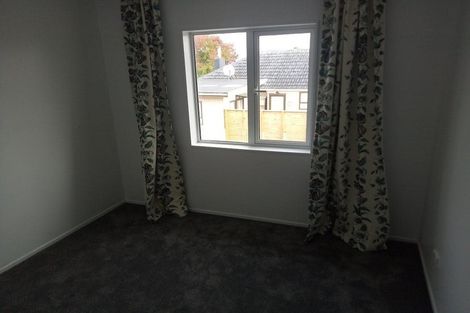 Photo of property in 9 Humphrey Kemp Avenue, Henderson, Auckland, 0612