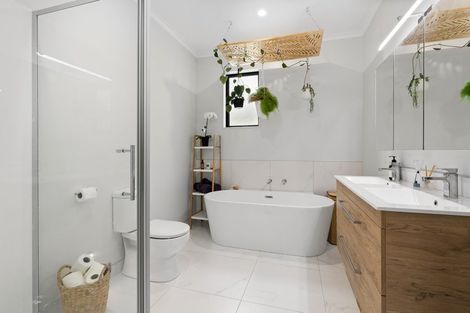 Photo of property in 91 Whenuapai Drive, Whenuapai, Auckland, 0618