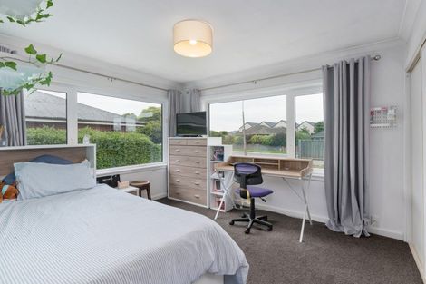 Photo of property in 53 Evesham Crescent, Spreydon, Christchurch, 8024
