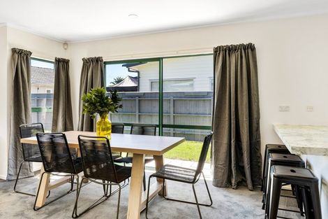 Photo of property in 3 Dover Road, Wainuiomata, Lower Hutt, 5014