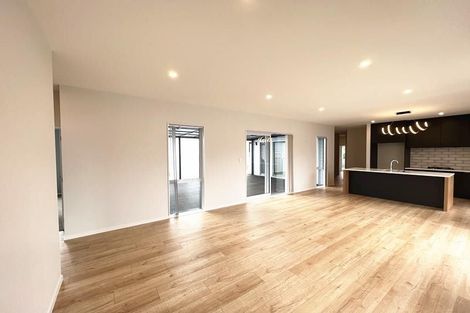 Photo of property in 40 Holcroft Street, Papakura, 2110