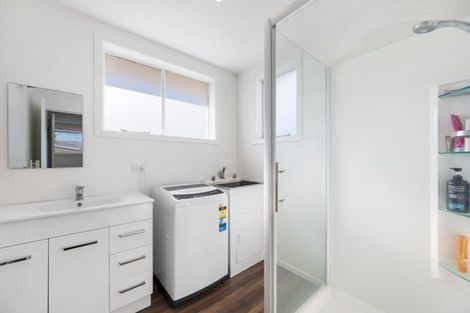 Photo of property in 82 Molyneux Avenue, Cromwell, 9310