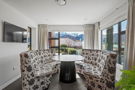 Photo of property in 15 Bracken Street, Arrowtown, 9302