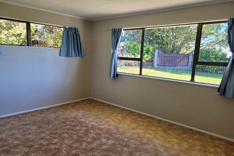Photo of property in 20 Poplar Grove, Whalers Gate, New Plymouth, 4310