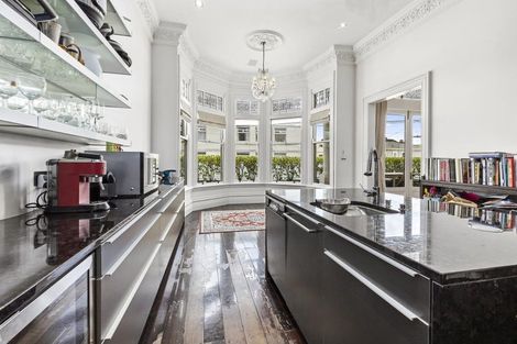 Photo of property in 25 Brougham Street, Mount Victoria, Wellington, 6011
