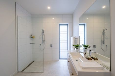 Photo of property in 3 Lamont Place, Waikanae, 5036