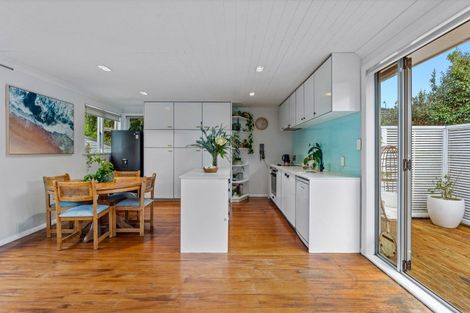 Photo of property in 34 Muriwai Road, Waimauku, 0812