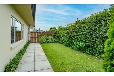 Photo of property in 35 Gresford Street, Edgeware, Christchurch, 8013