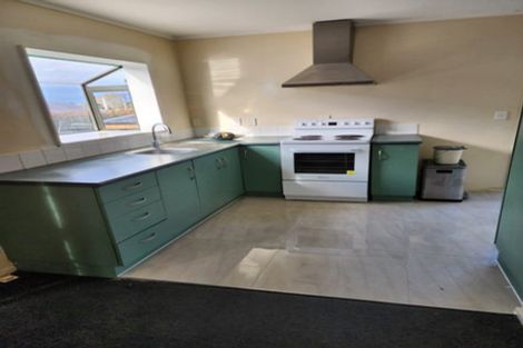 Photo of property in 38 Matipo Road, Te Atatu Peninsula, Auckland, 0610