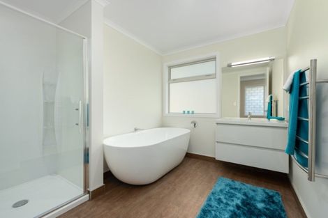 Photo of property in 320 Lakes Boulevard, Pyes Pa, Tauranga, 3112