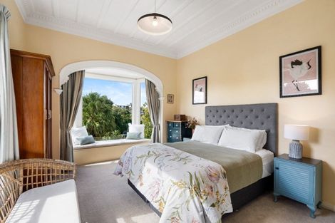 Photo of property in 13 Roslyn Road, Bluff Hill, Napier, 4110
