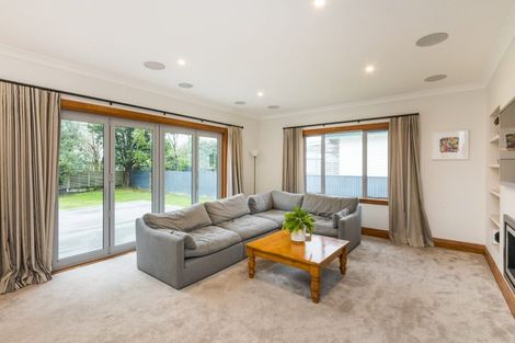 Photo of property in 31 Manapouri Crescent, Hokowhitu, Palmerston North, 4410